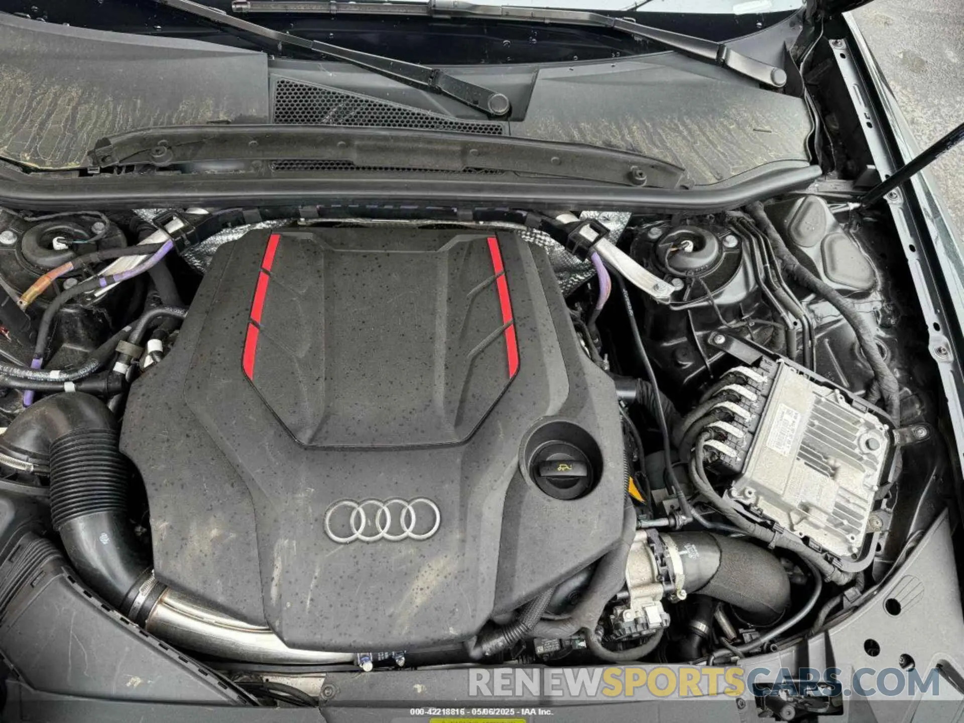 10 fotografías del automóvil dañado WAUFFBF20NN019717 AUDI S6 2022