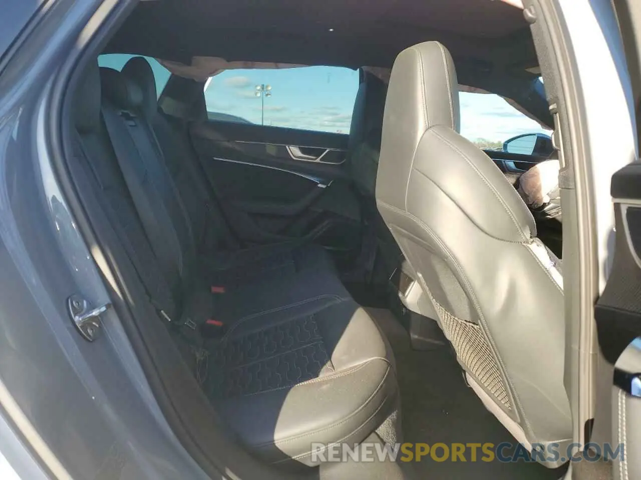 10 fotografías del automóvil dañado WUA1CAF20MN906638 AUDI S6/RS6 2021