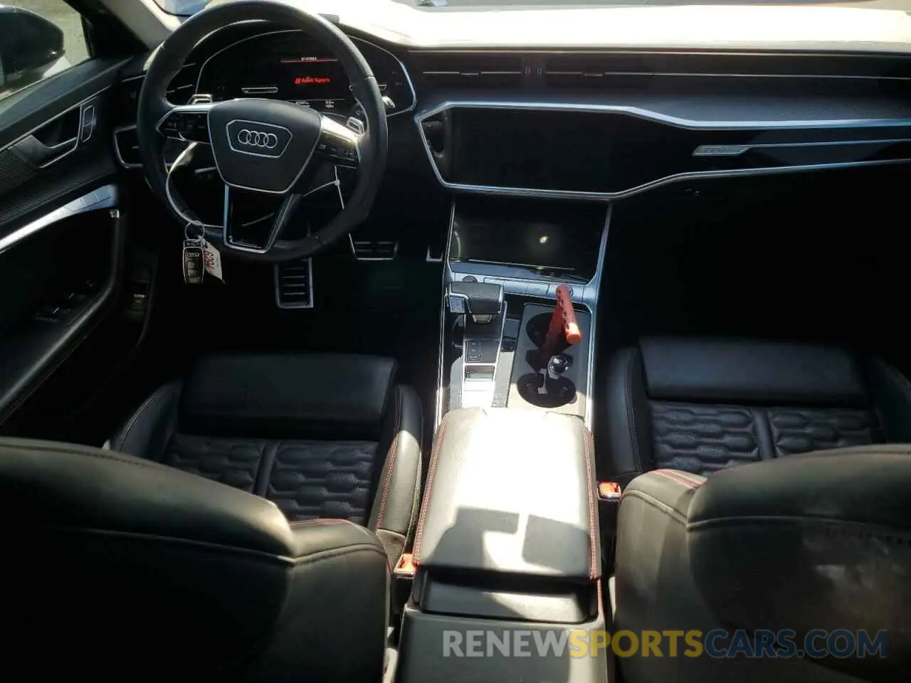 8 fotografías del automóvil dañado WUA1CBF21MN904130 AUDI S6/RS6 2021