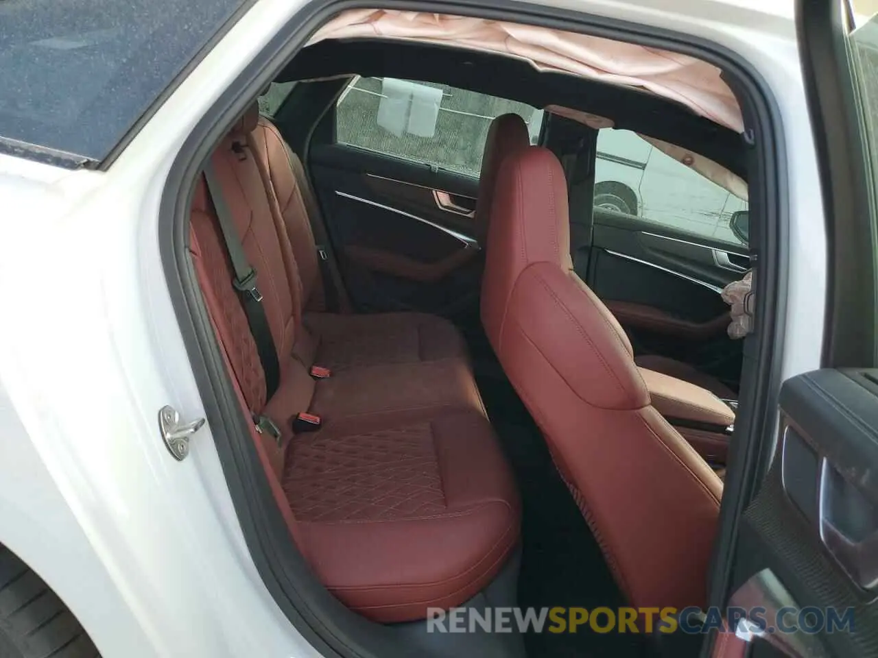 11 fotografías del automóvil dañado WAUFFBF21SN029314 AUDI S6/RS6 2025