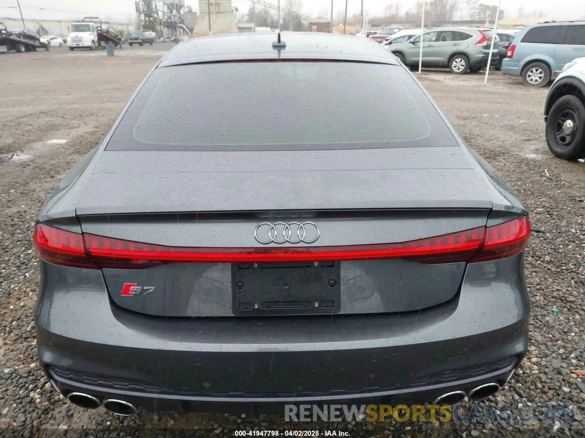 17 fotografías del automóvil dañado WAUSFAF2XLN038944 AUDI S7 SPORTBACK 2020