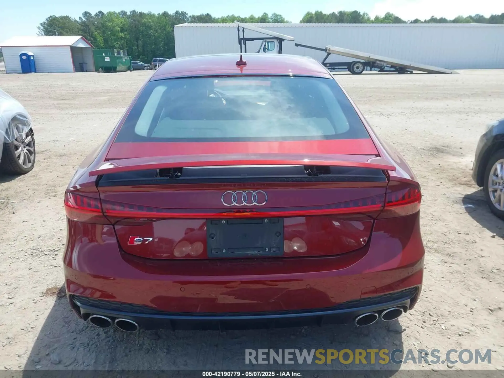16 fotografías del automóvil dañado WAUSFBF25SN018444 AUDI S7 SPORTBACK 2025