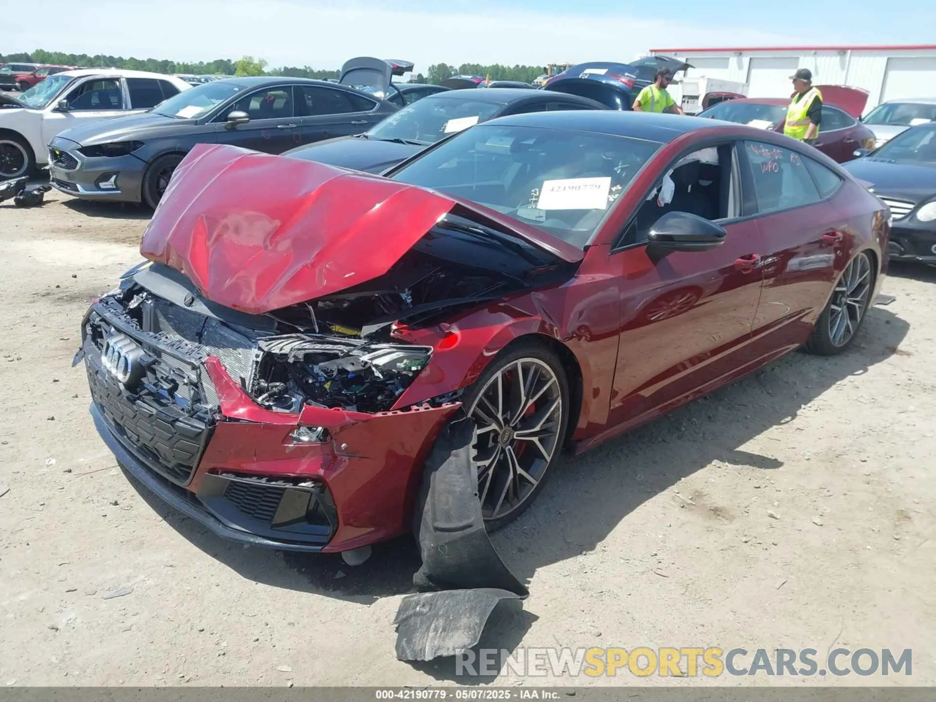 2 fotografías del automóvil dañado WAUSFBF25SN018444 AUDI S7 SPORTBACK 2025