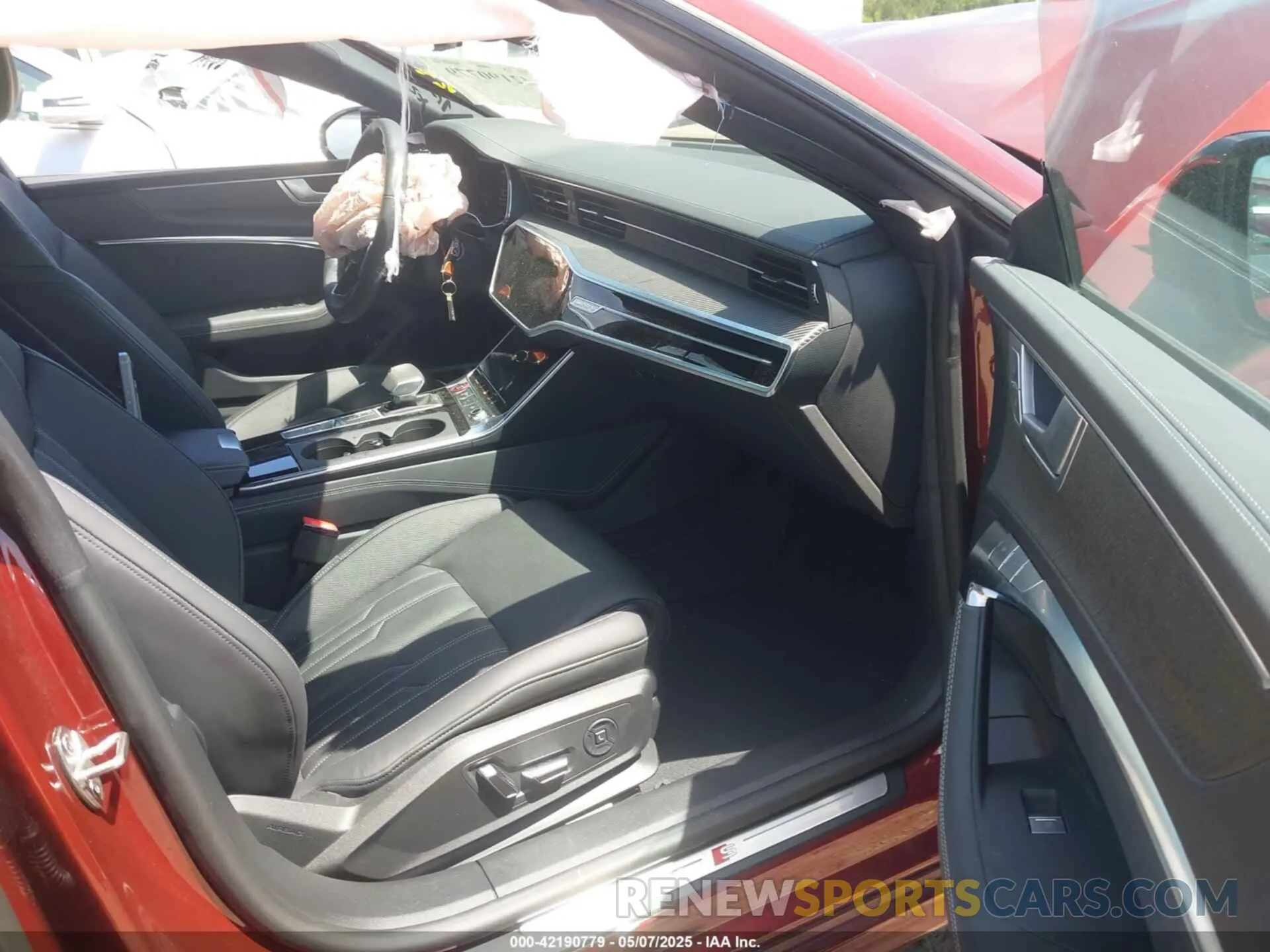 5 fotografías del automóvil dañado WAUSFBF25SN018444 AUDI S7 SPORTBACK 2025