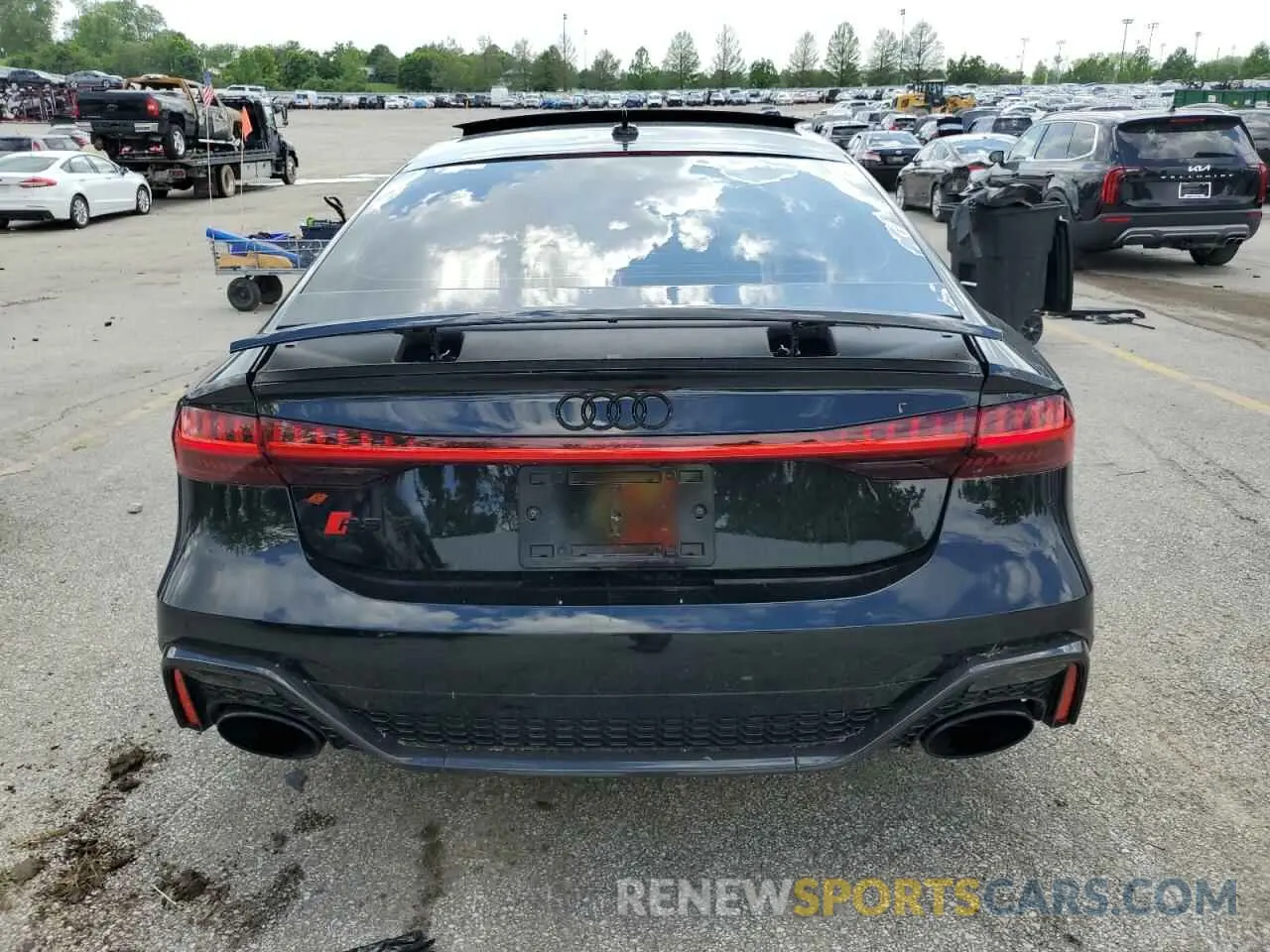 6 fotografías del automóvil dañado WUAPCBF27NN905150 AUDI S7/RS7 2022