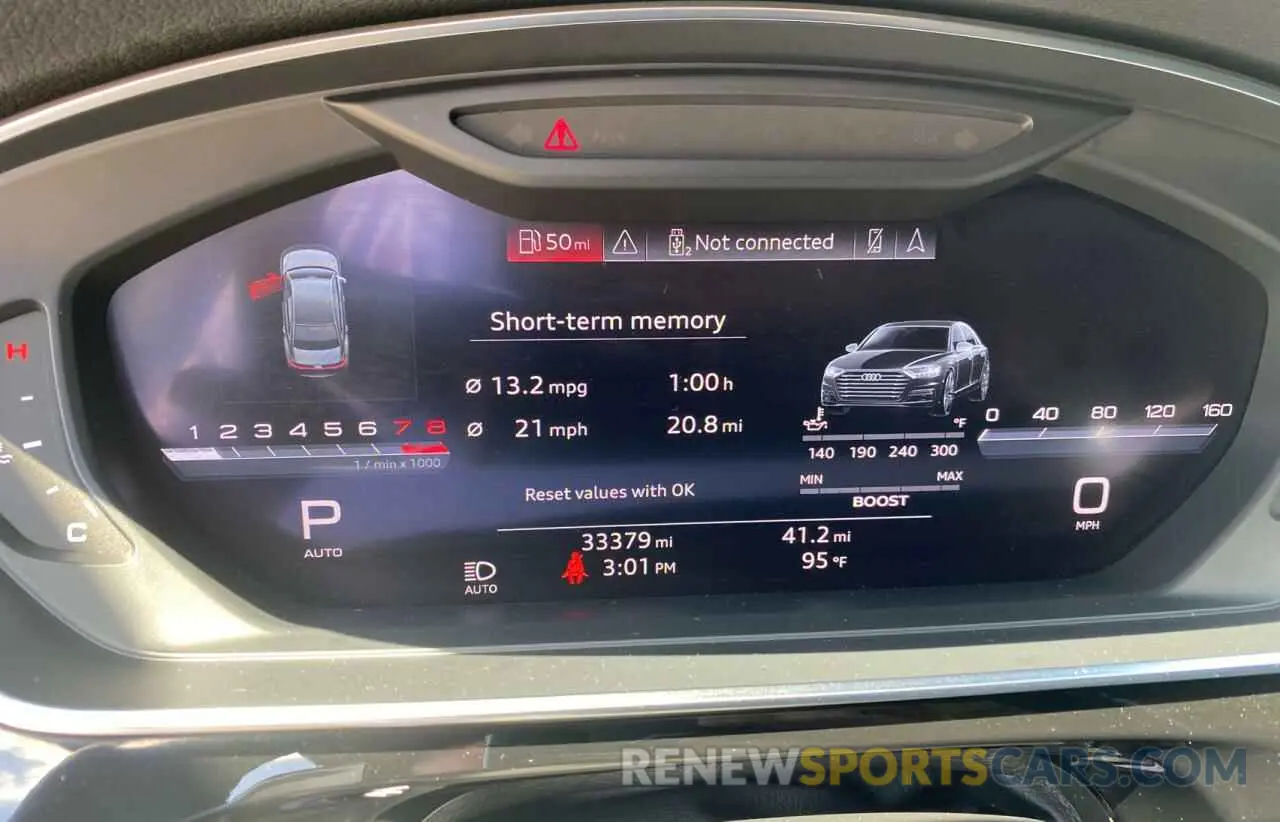 8 fotografías del automóvil dañado WAU8SAF88LN003488 AUDI S8 2020