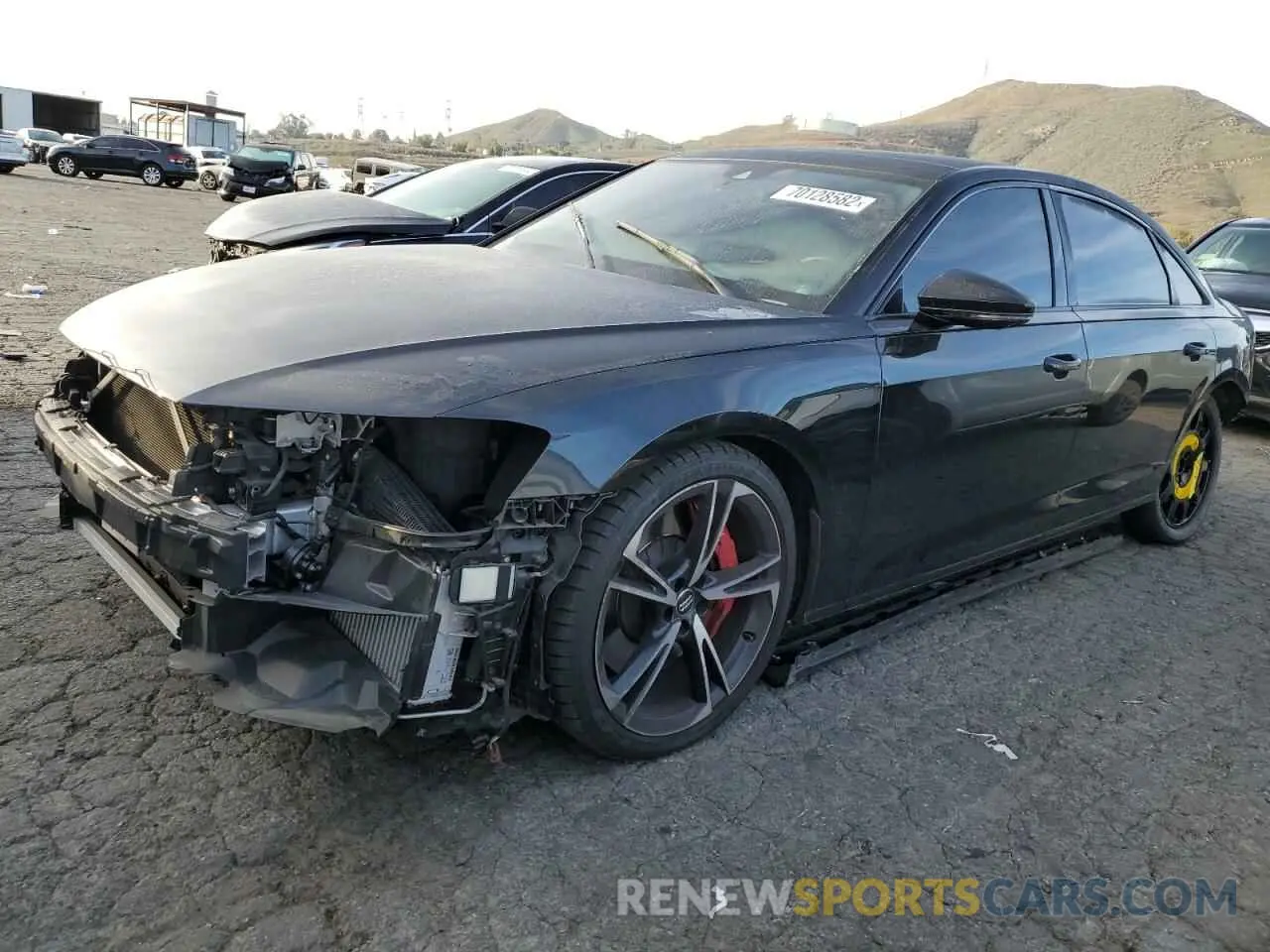 1 fotografías del automóvil dañado WAU8SAF89LN013818 AUDI S8 2020