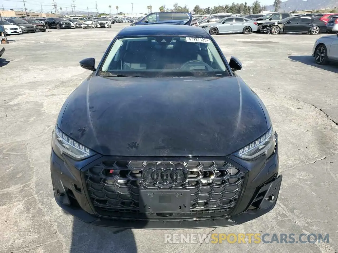 5 fotografías del automóvil dañado WAULSAF84NN000519 AUDI S8 2022