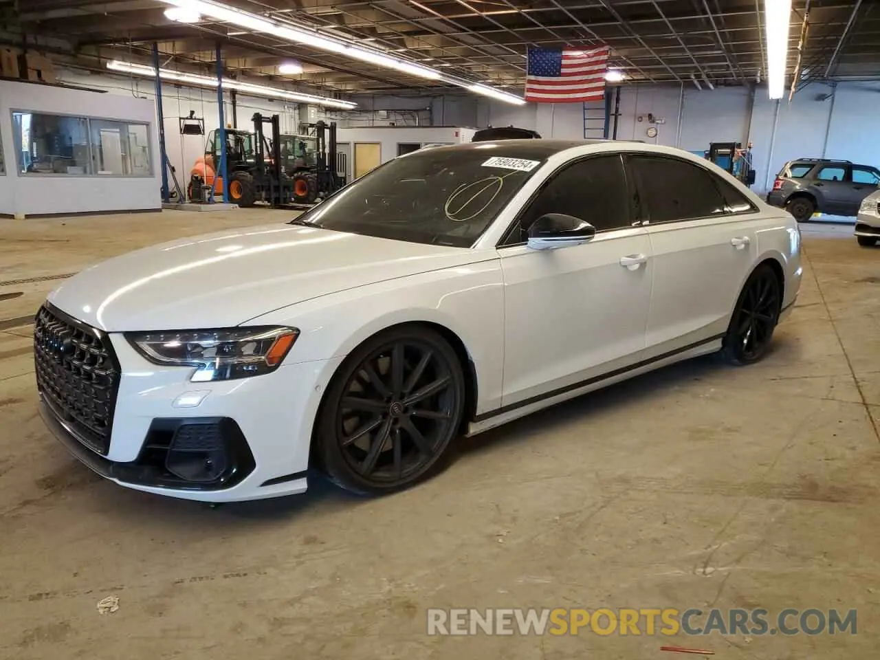 1 fotografías del automóvil dañado WAULSBF83NN008651 AUDI S8 2022