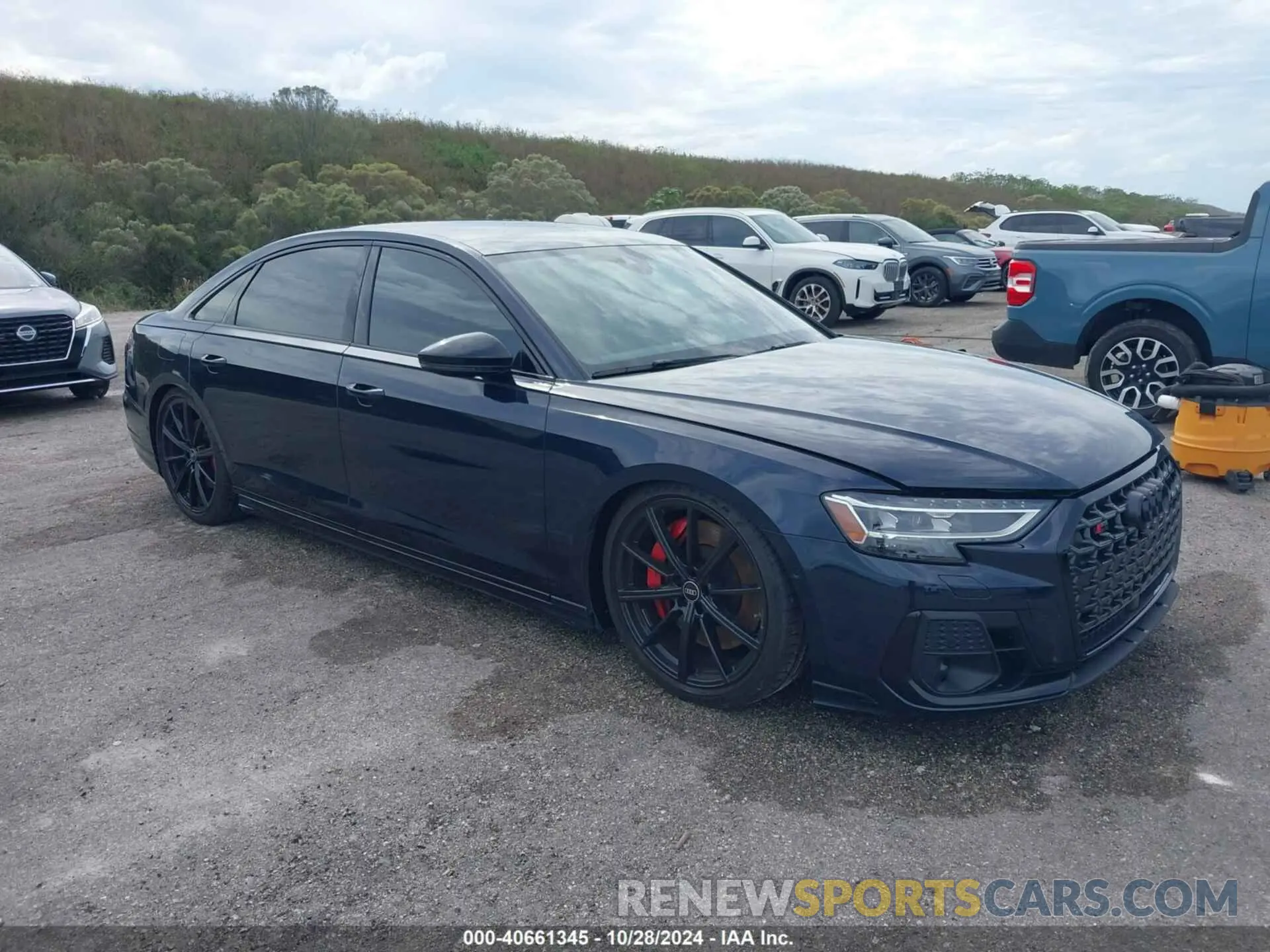 1 fotografías del automóvil dañado WAULSAF81PN013456 AUDI S8 2023