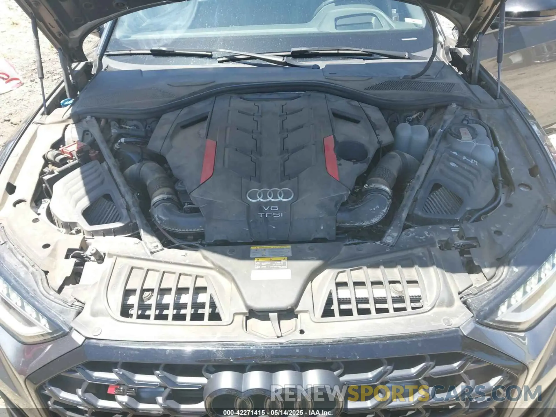 10 fotografías del automóvil dañado WAULSBF88PN002413 AUDI S8 2023