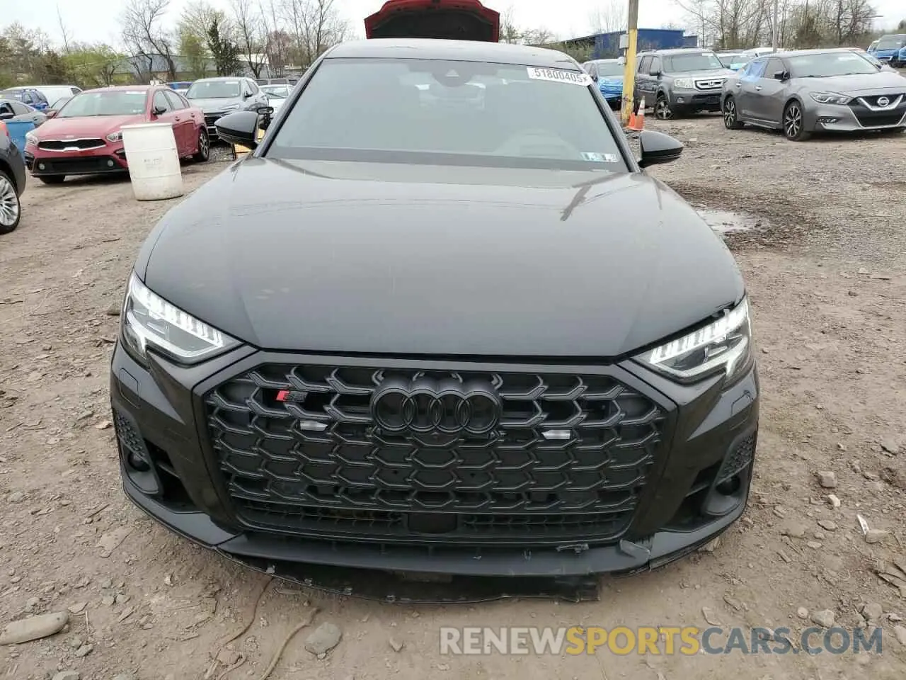 5 fotografías del automóvil dañado WAULSAF89RN015605 AUDI S8 2024
