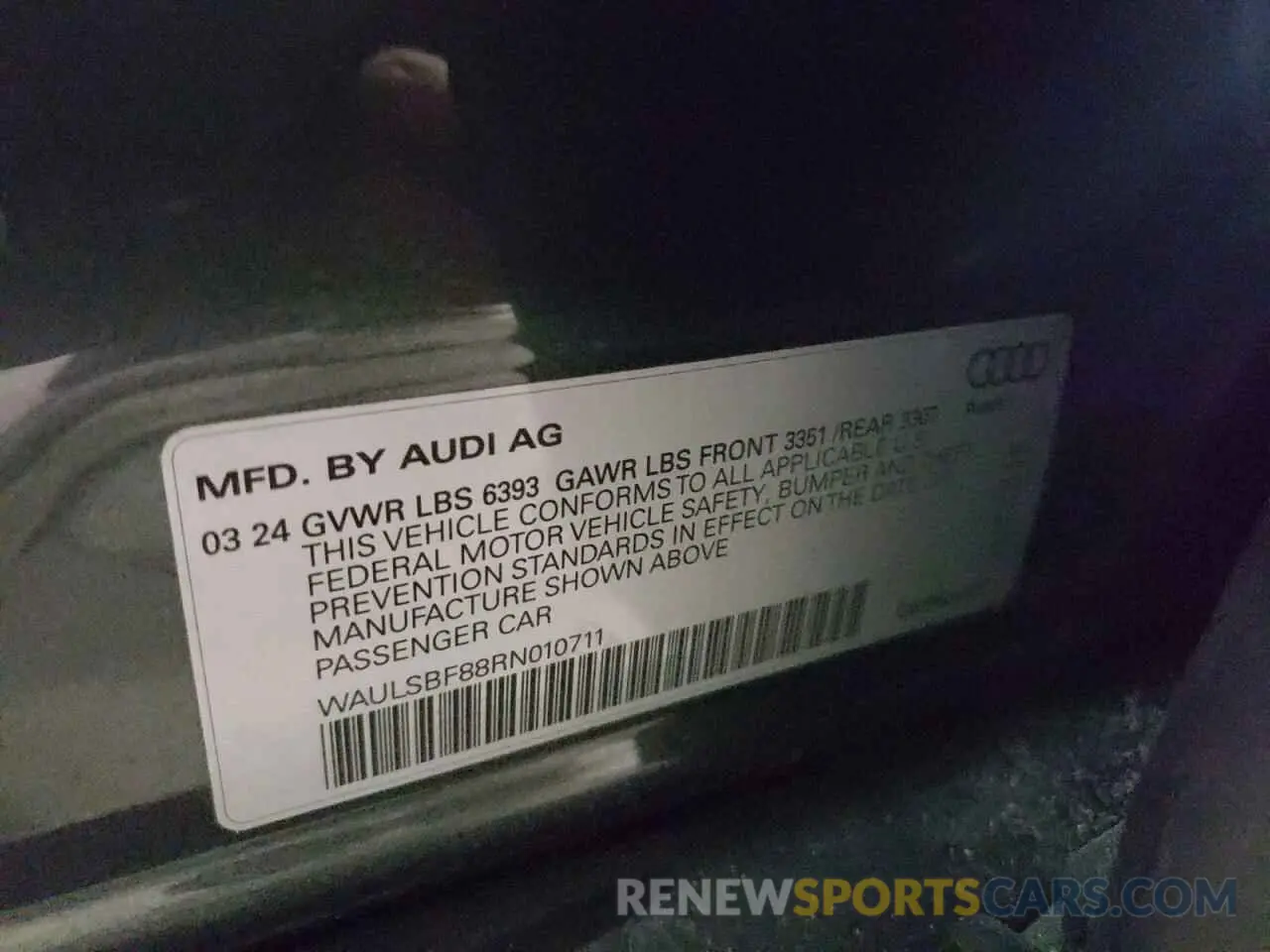 13 fotografías del automóvil dañado WAULSBF88RN010711 AUDI S8 2024