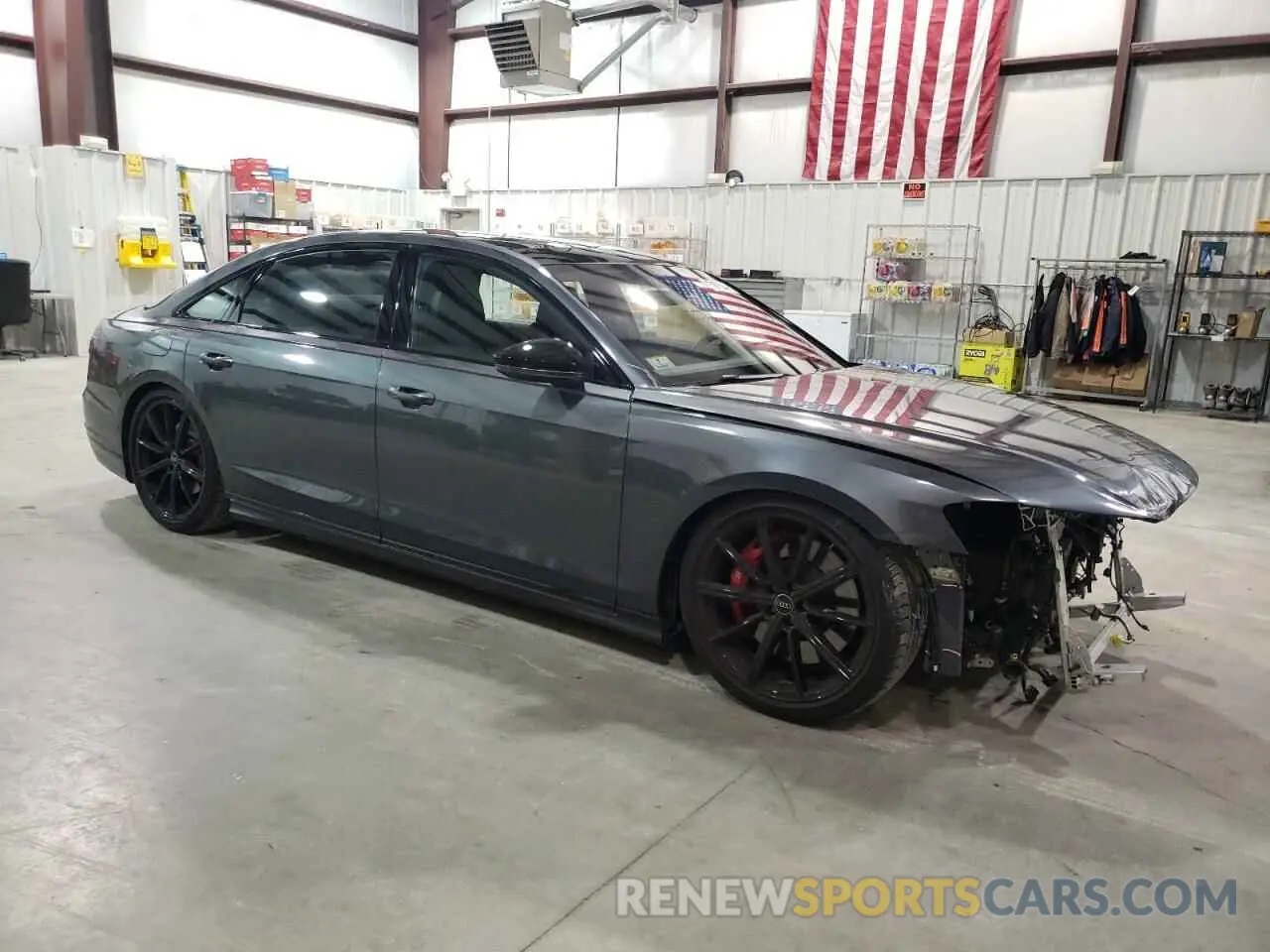 4 fotografías del automóvil dañado WAULSBF88RN010711 AUDI S8 2024