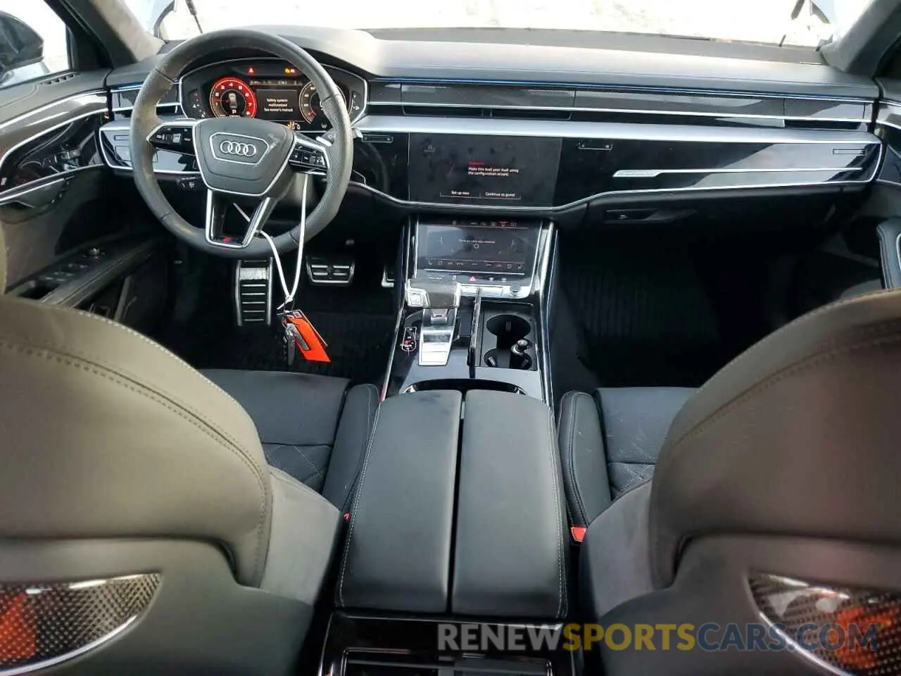 8 fotografías del automóvil dañado WAULSBF88RN010711 AUDI S8 2024