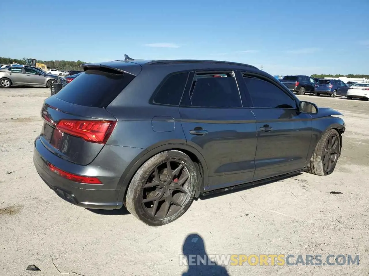 3 fotografías del automóvil dañado WA1B4AFY0K2053783 AUDI SQ5 2019
