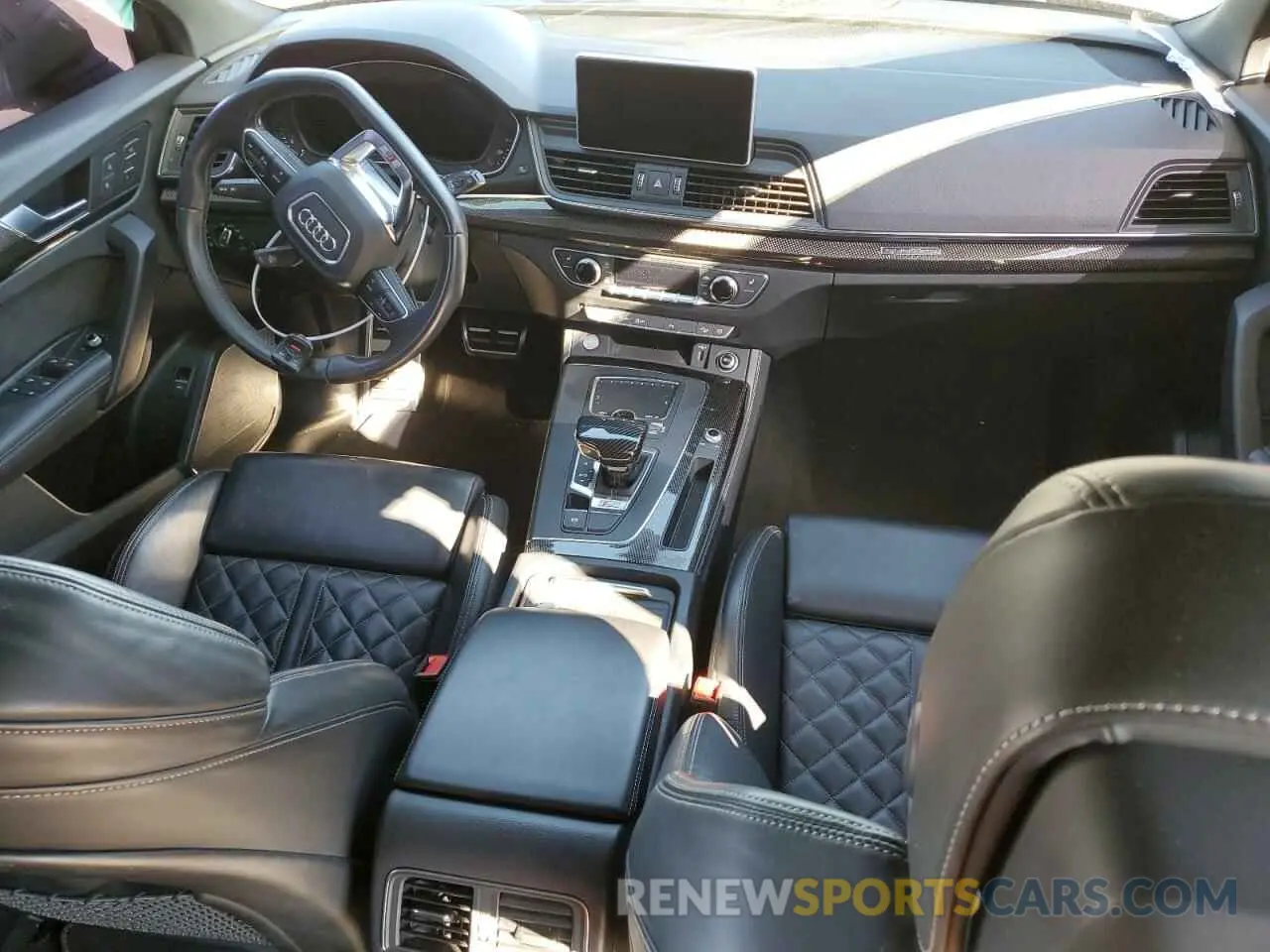 8 fotografías del automóvil dañado WA1B4AFY0K2053783 AUDI SQ5 2019