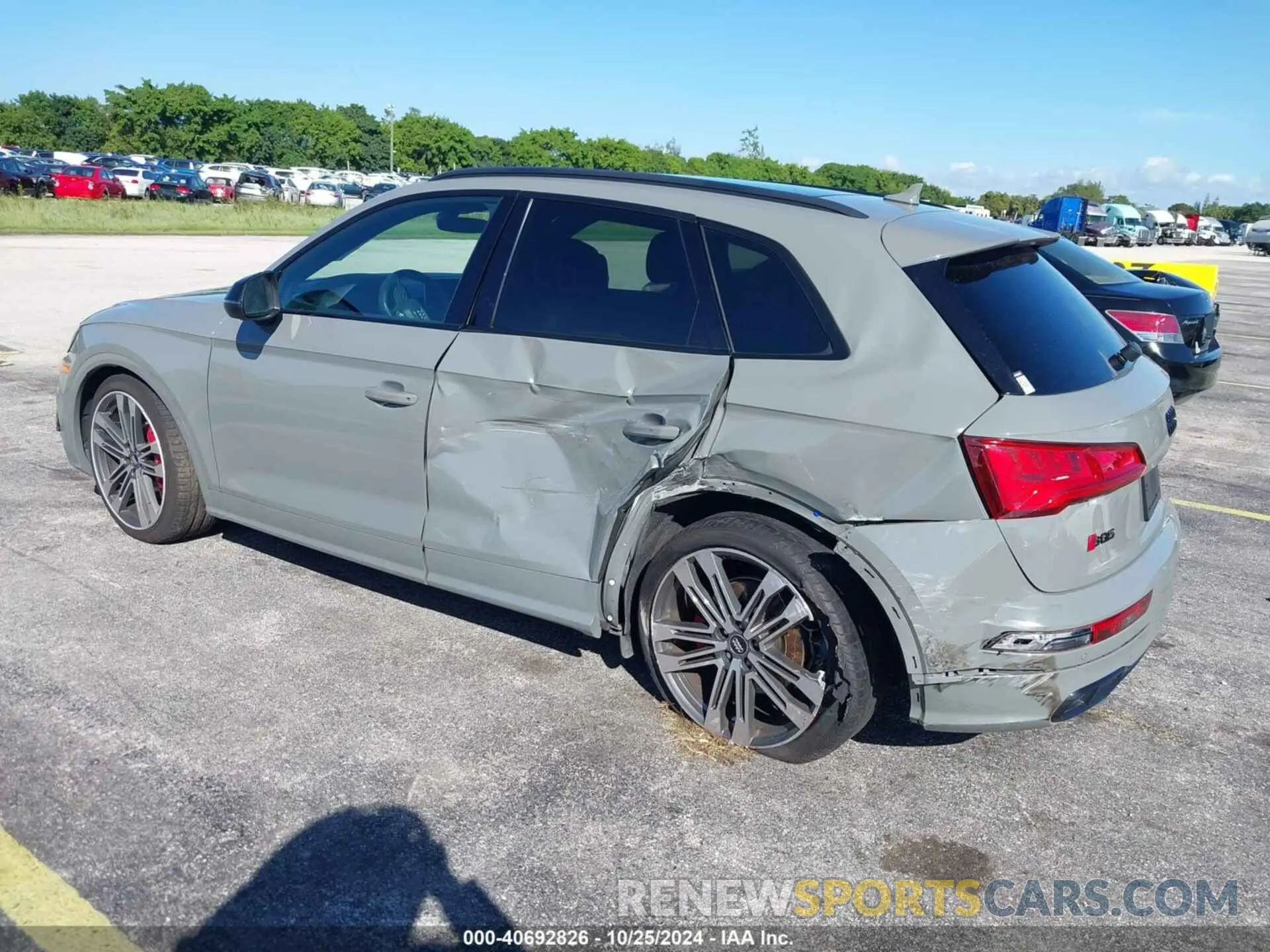 3 fotografías del automóvil dañado WA1B4AFY0K2116350 AUDI SQ5 2019
