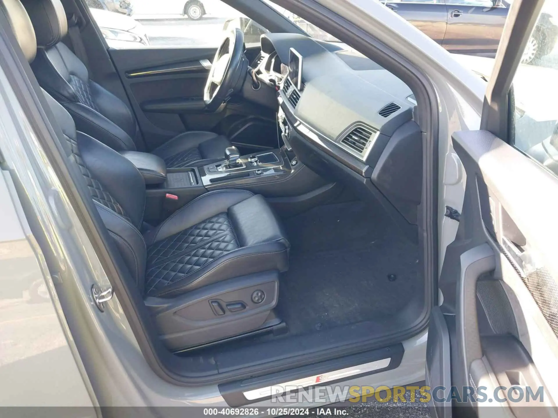 5 fotografías del automóvil dañado WA1B4AFY0K2116350 AUDI SQ5 2019