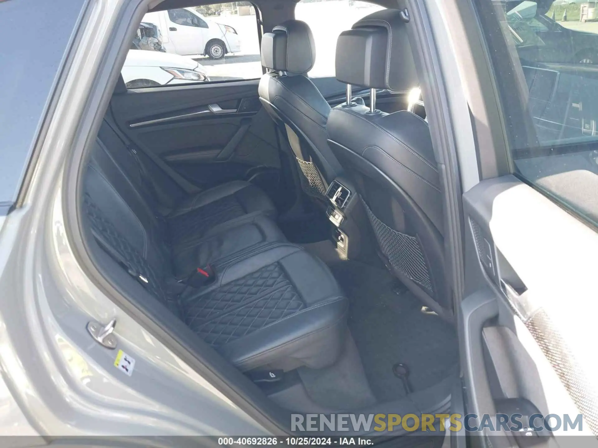 8 fotografías del automóvil dañado WA1B4AFY0K2116350 AUDI SQ5 2019
