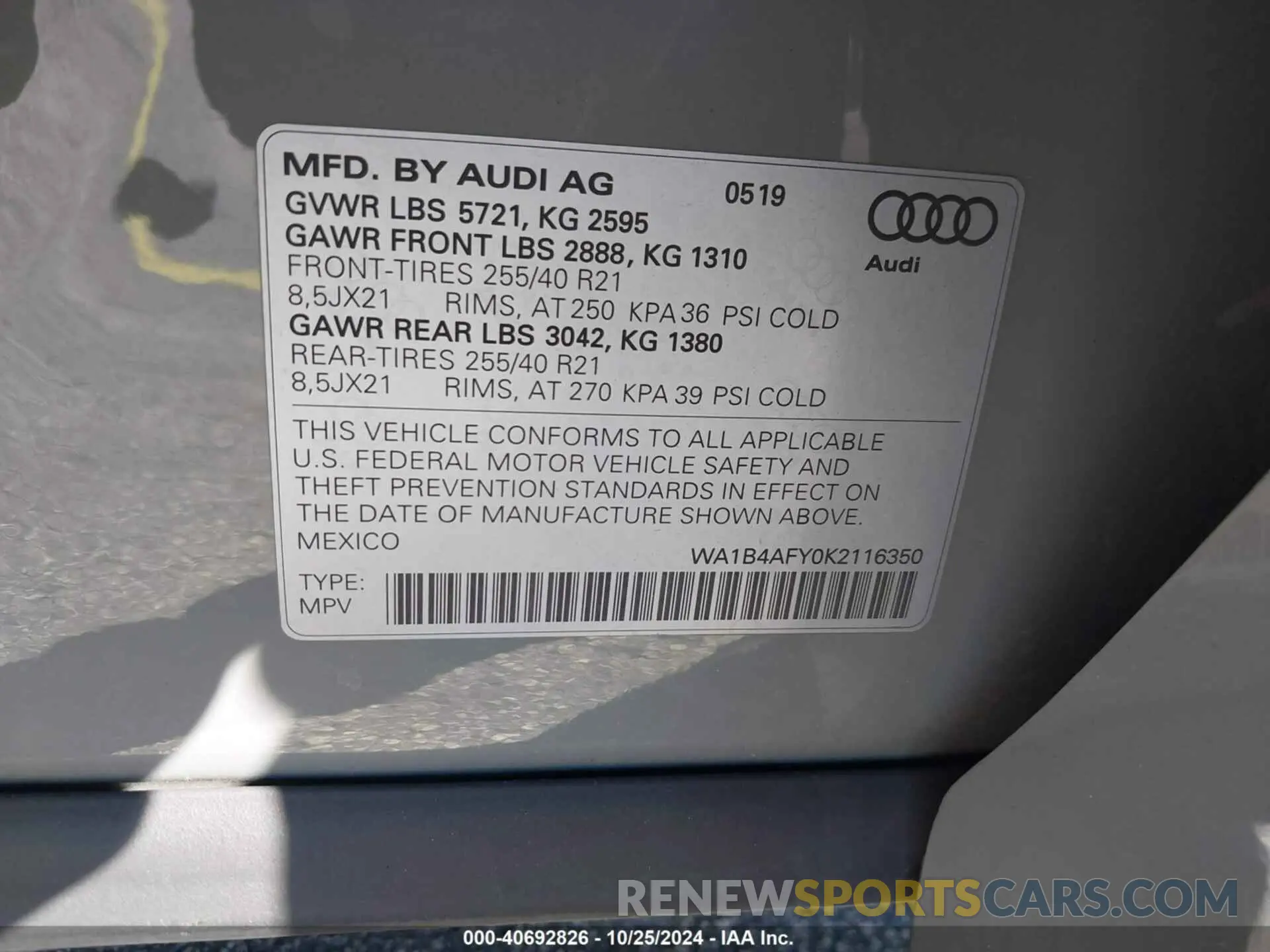 9 fotografías del automóvil dañado WA1B4AFY0K2116350 AUDI SQ5 2019
