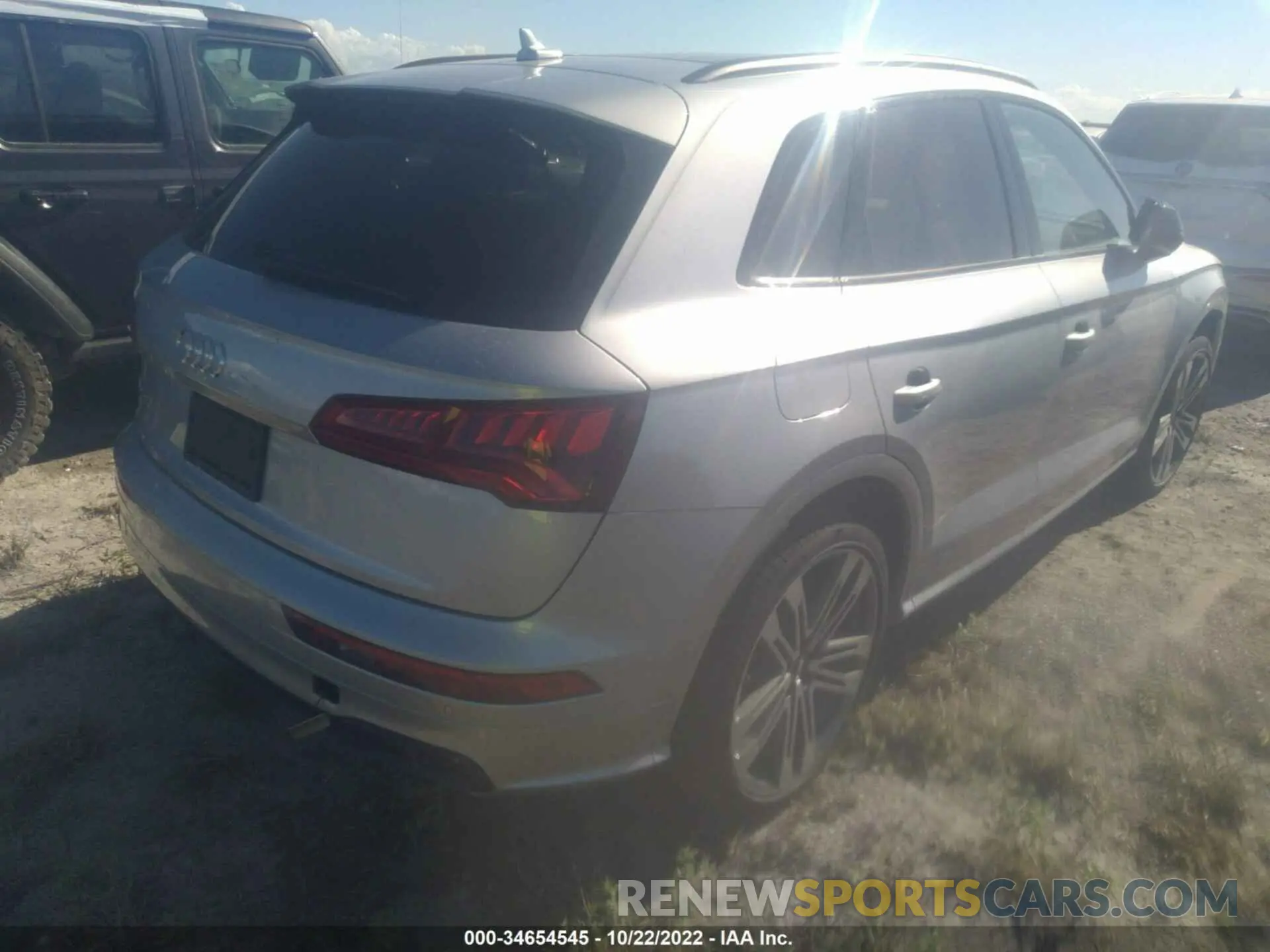 4 fotografías del automóvil dañado WA1B4AFY1K2055722 AUDI SQ5 2019