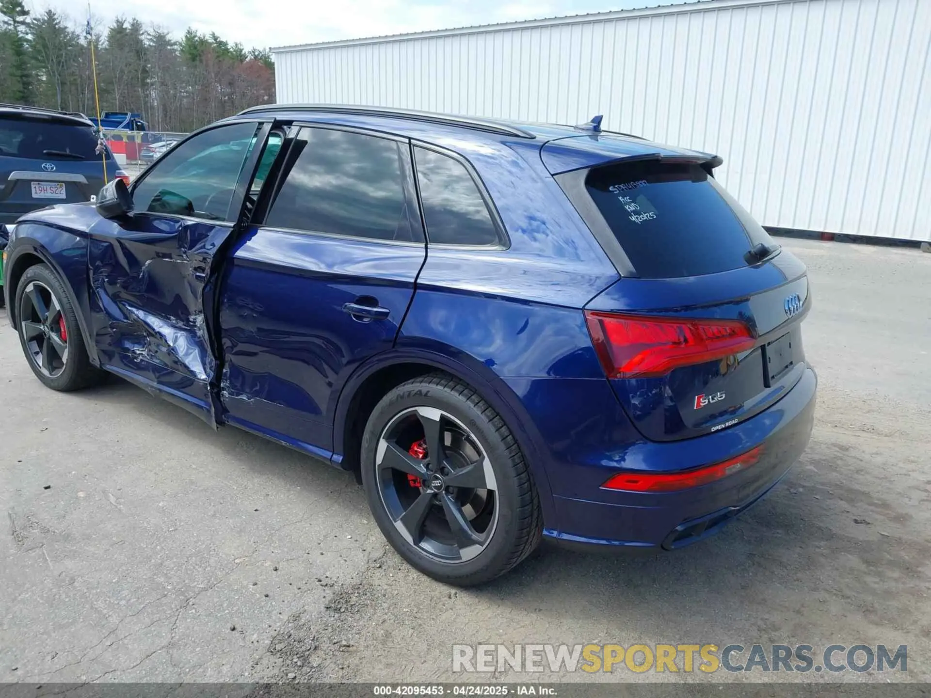 3 fotografías del automóvil dañado WA1B4AFY7K2091687 AUDI SQ5 2019