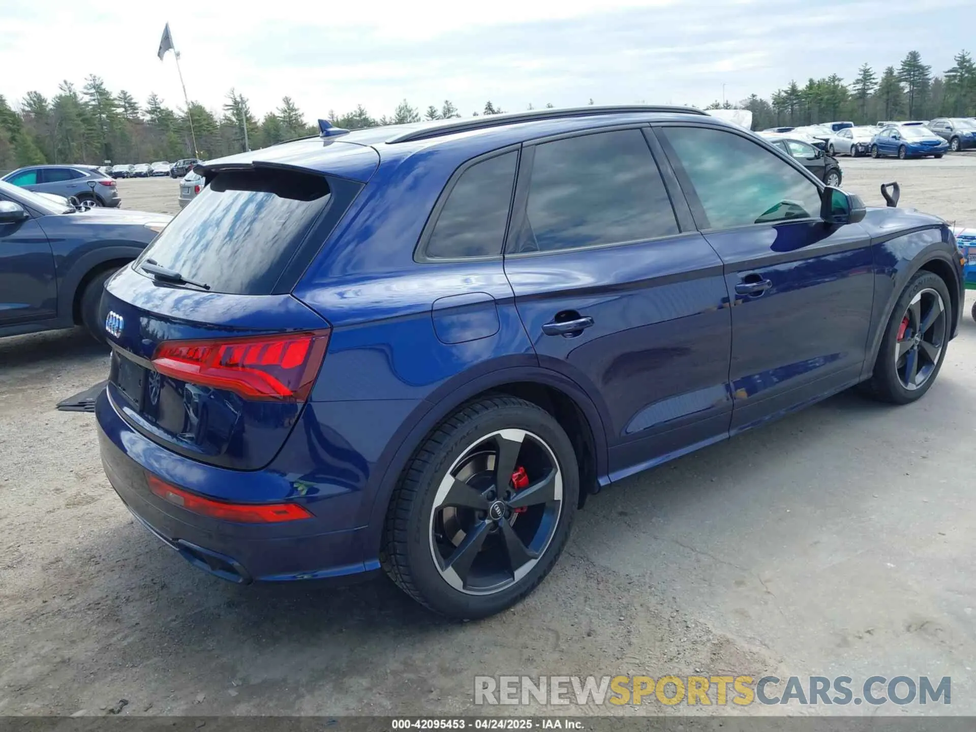 4 fotografías del automóvil dañado WA1B4AFY7K2091687 AUDI SQ5 2019