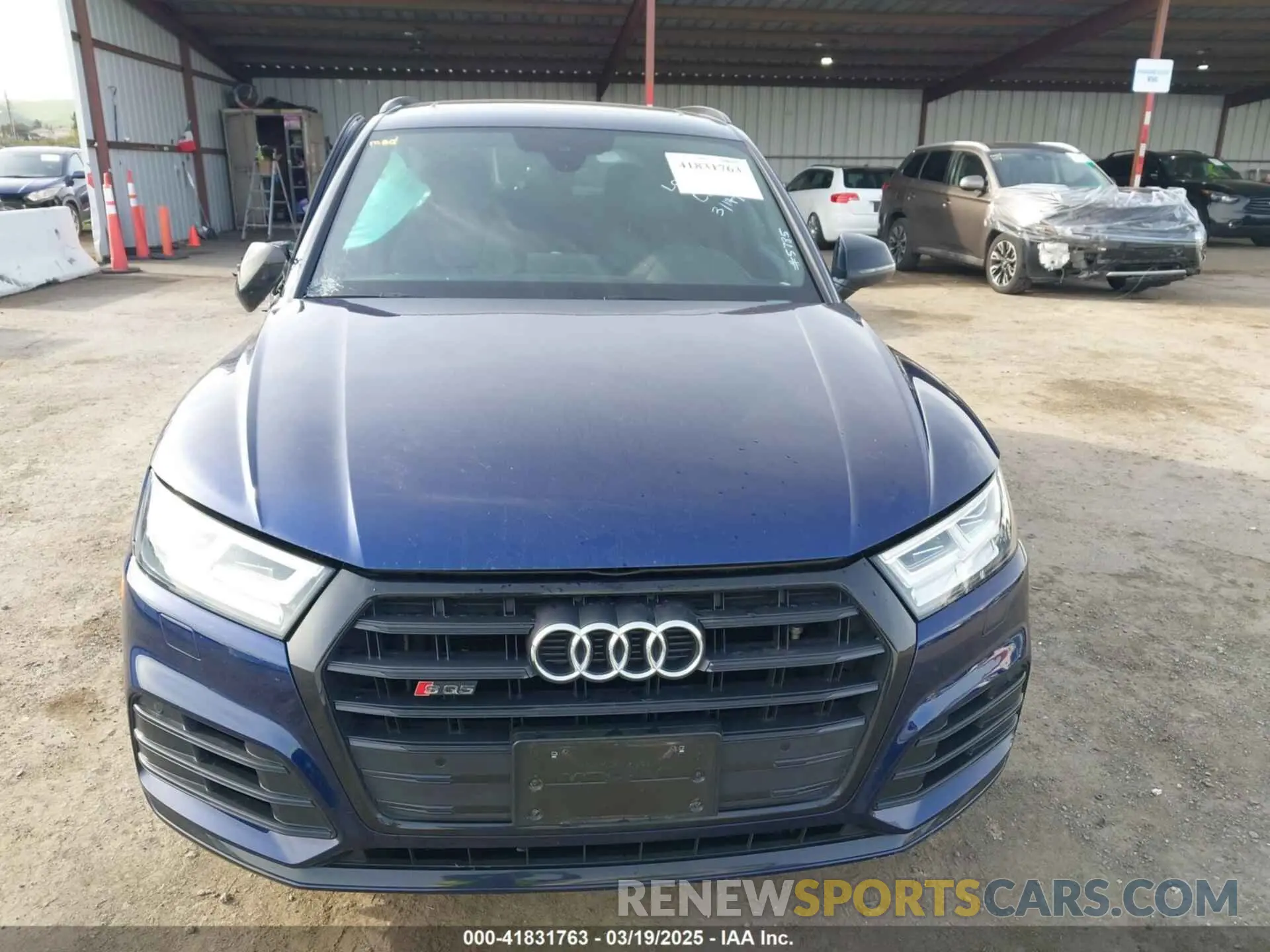 13 fotografías del automóvil dañado WA1B4AFY7K2118533 AUDI SQ5 2019