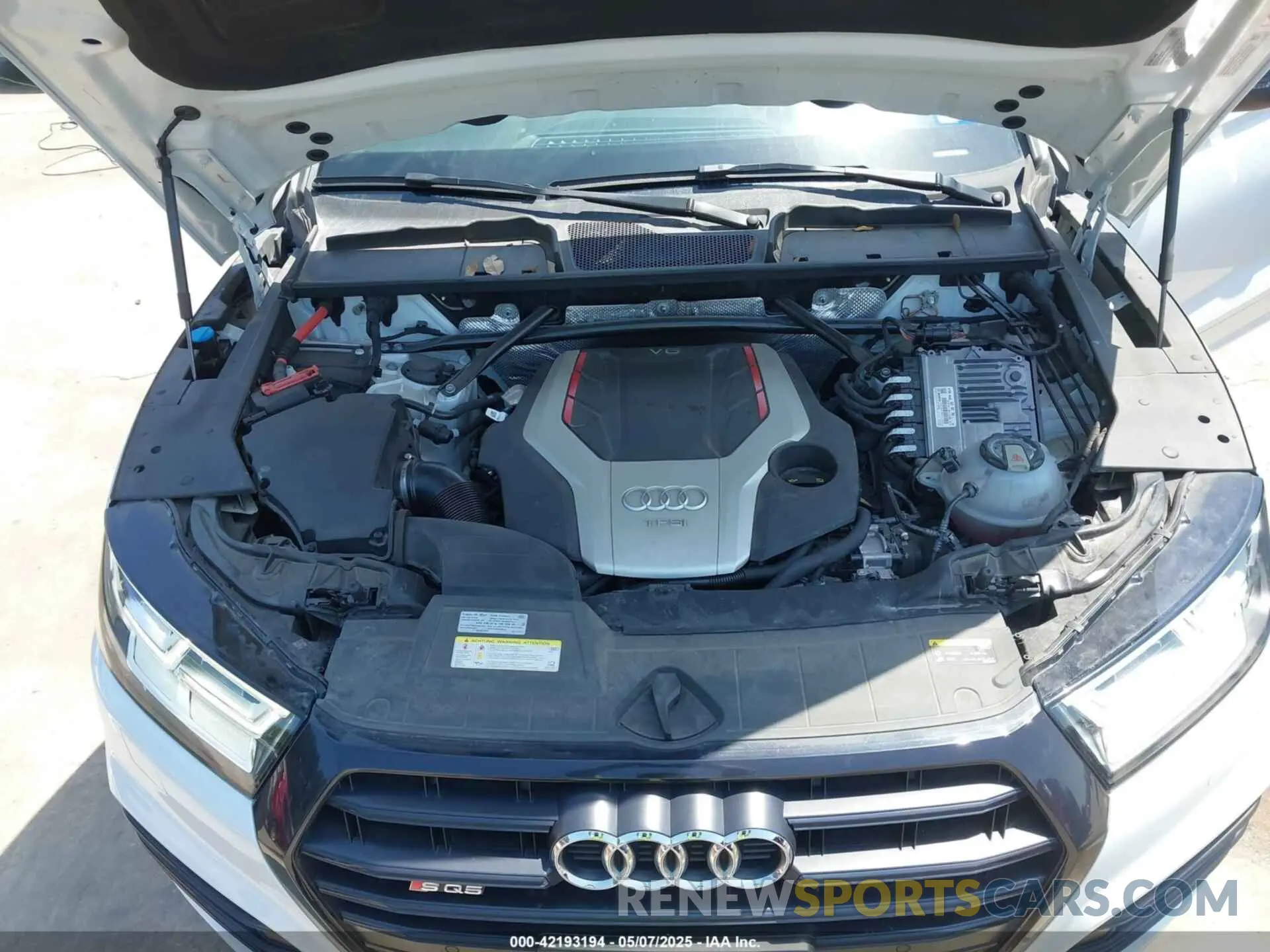 10 fotografías del automóvil dañado WA1B4AFY8K2107525 AUDI SQ5 2019