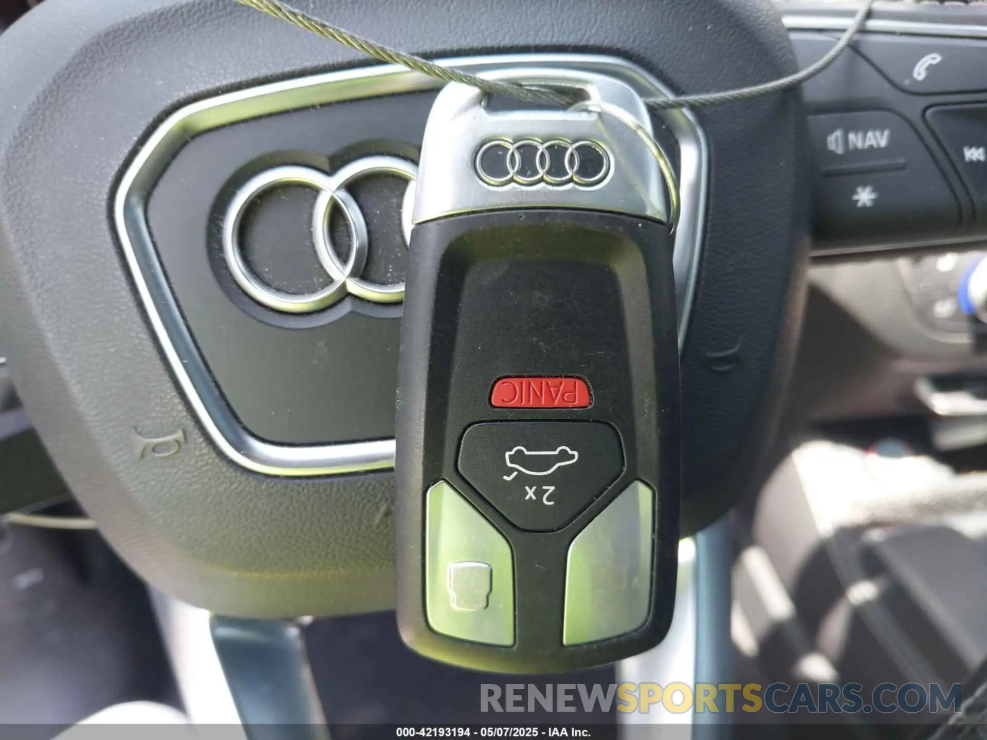 11 fotografías del automóvil dañado WA1B4AFY8K2107525 AUDI SQ5 2019