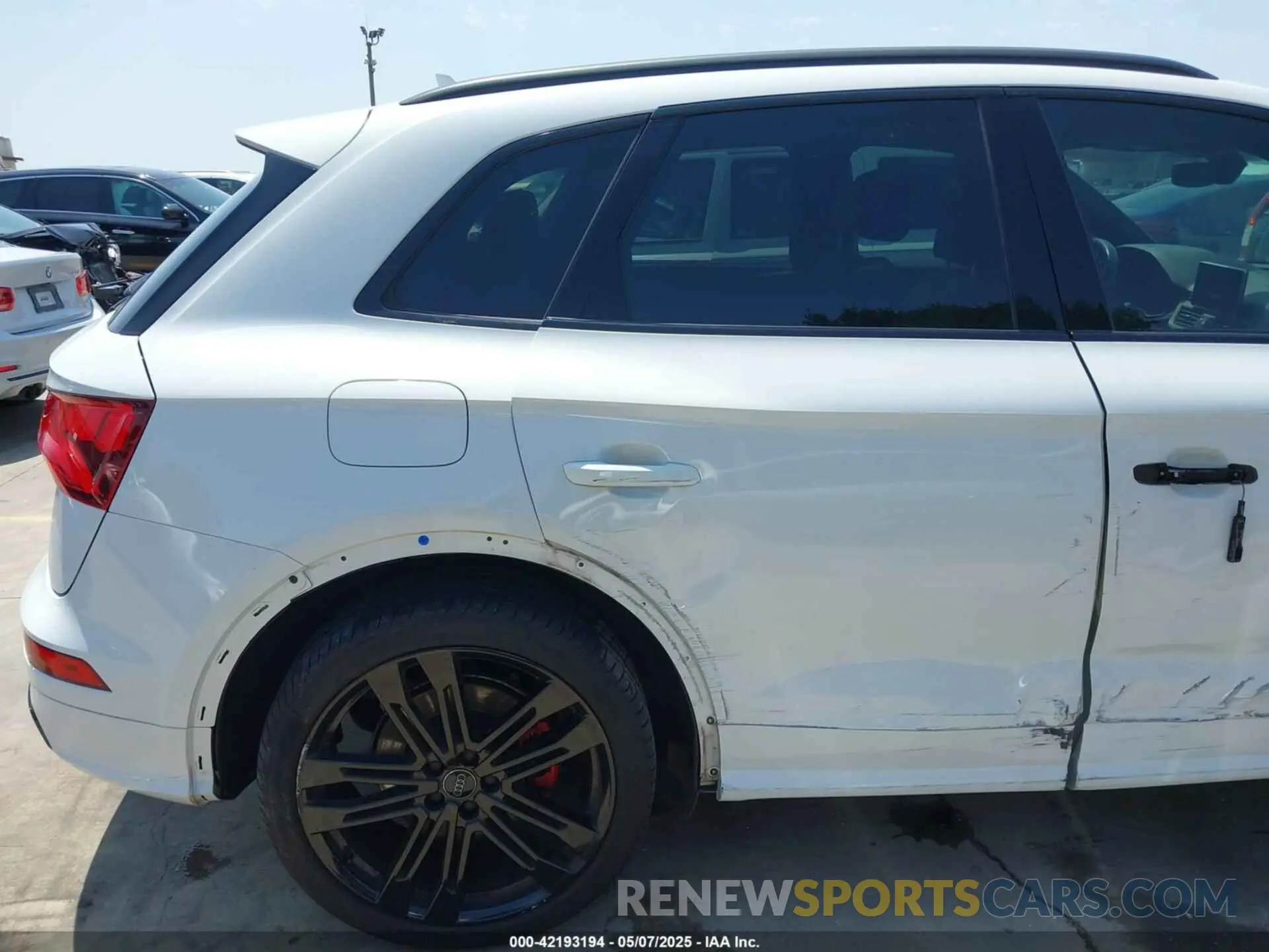 18 fotografías del automóvil dañado WA1B4AFY8K2107525 AUDI SQ5 2019