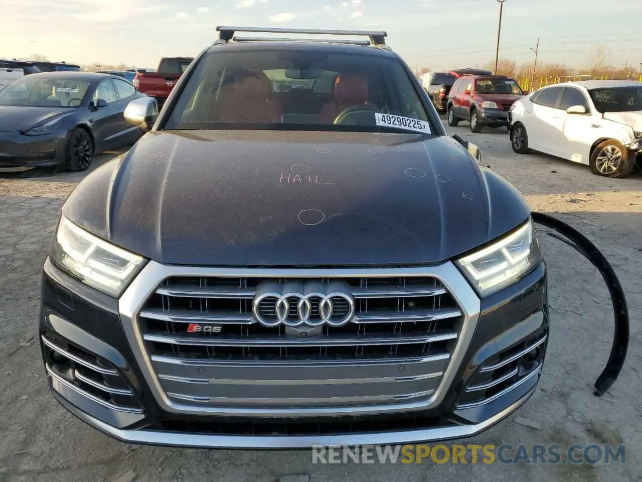 5 fotografías del automóvil dañado WA1C4AFY0K2068966 AUDI SQ5 2019
