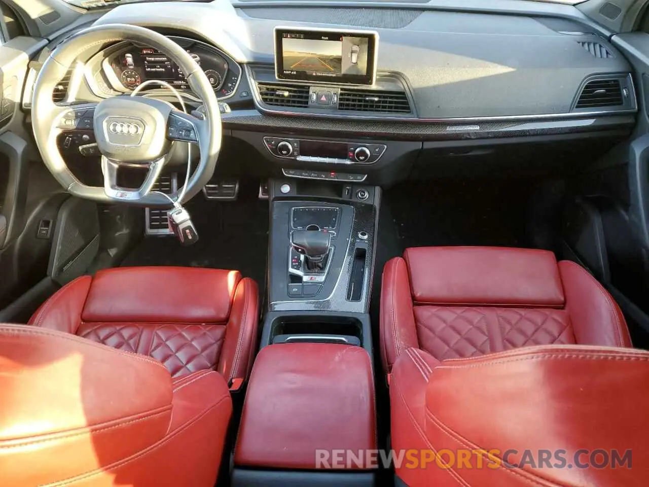 8 fotografías del automóvil dañado WA1C4AFY0K2068966 AUDI SQ5 2019