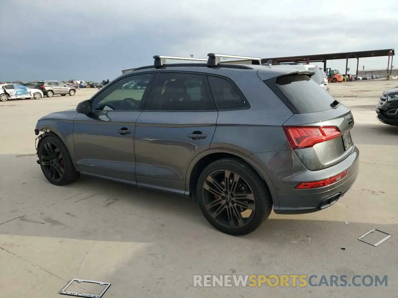 2 fotografías del automóvil dañado WA1C4AFY1K2088255 AUDI SQ5 2019