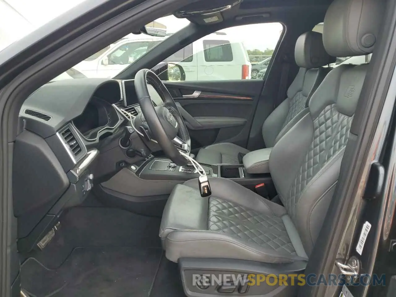 7 fotografías del automóvil dañado WA1C4AFY1K2088255 AUDI SQ5 2019