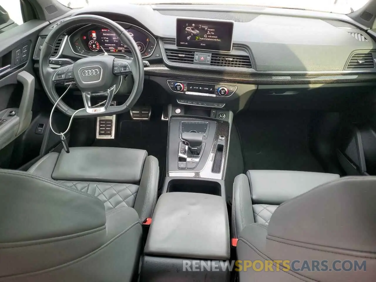 8 fotografías del automóvil dañado WA1C4AFY1K2088255 AUDI SQ5 2019