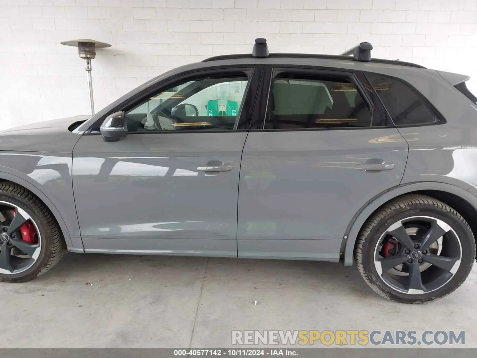 13 fotografías del automóvil dañado WA1C4AFY2K2005545 AUDI SQ5 2019