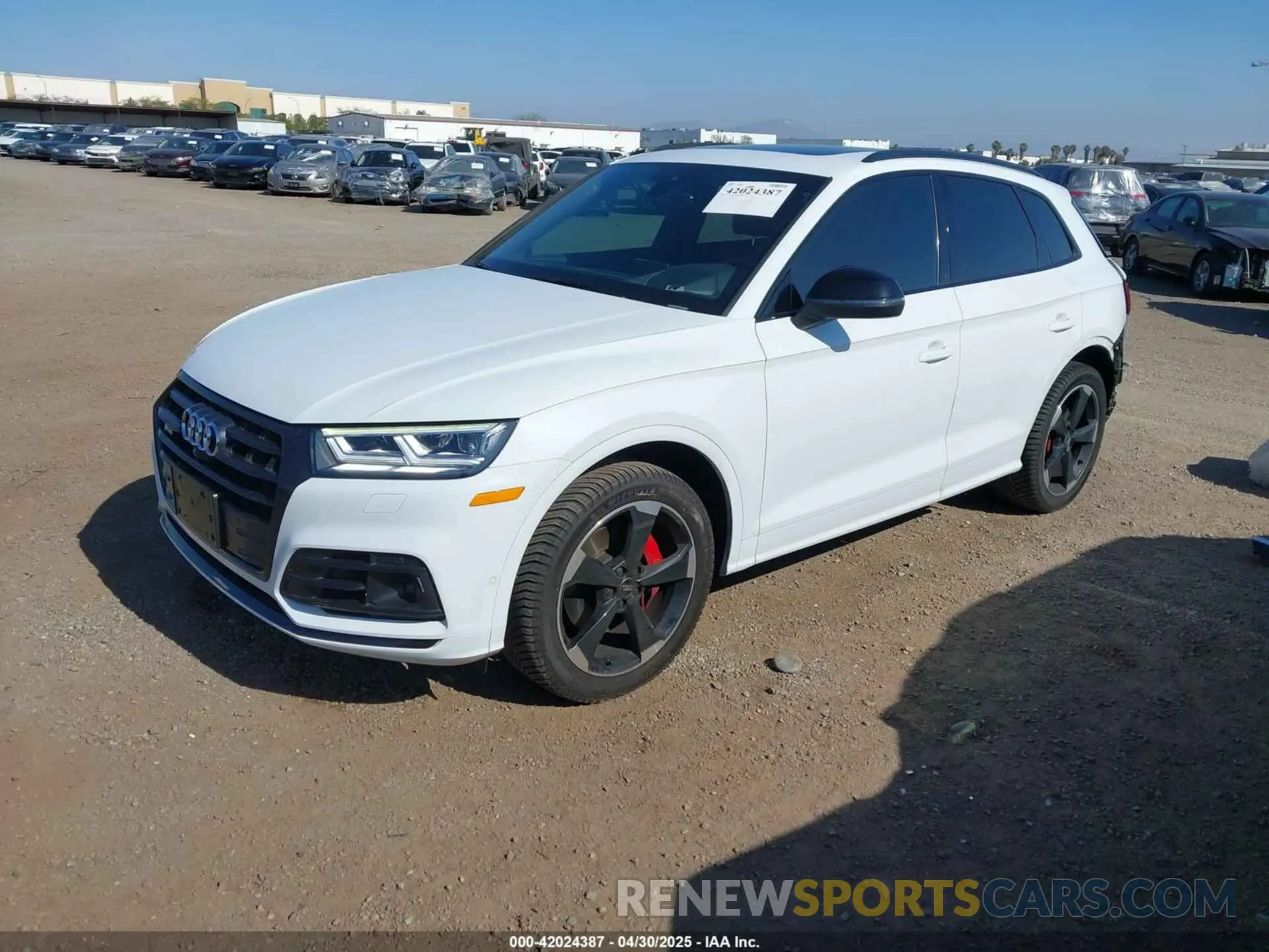 2 fotografías del automóvil dañado WA1C4AFY4K2131017 AUDI SQ5 2019