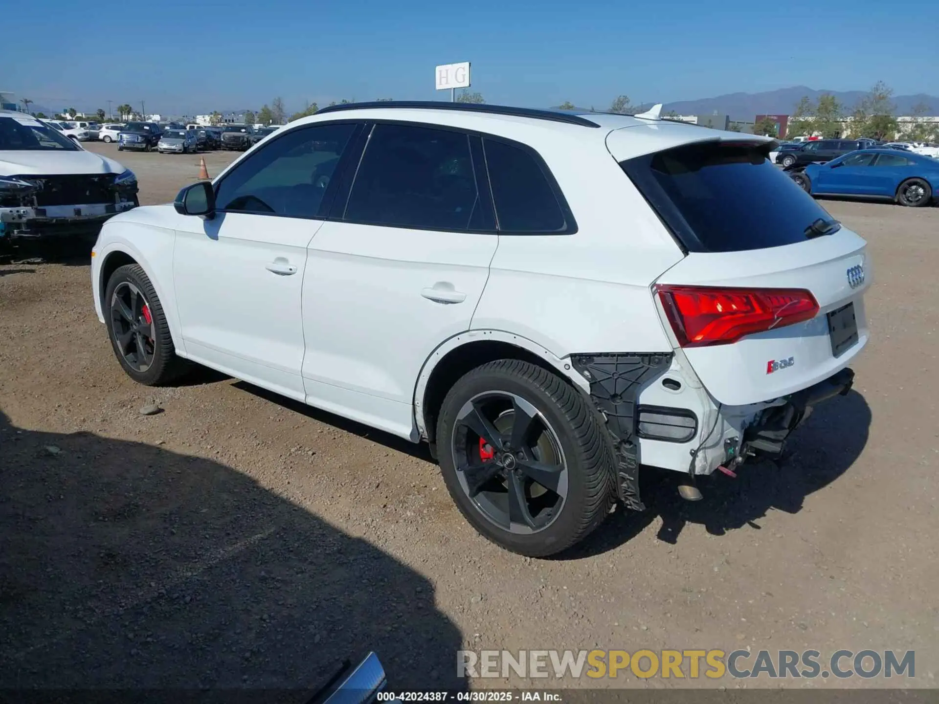 3 fotografías del automóvil dañado WA1C4AFY4K2131017 AUDI SQ5 2019