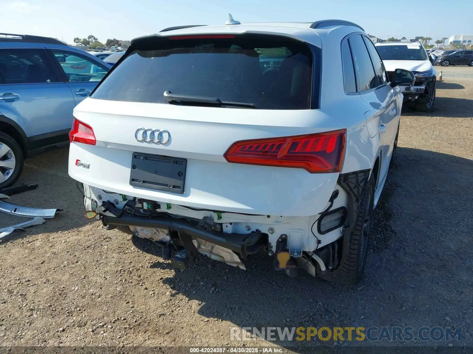 6 fotografías del automóvil dañado WA1C4AFY4K2131017 AUDI SQ5 2019