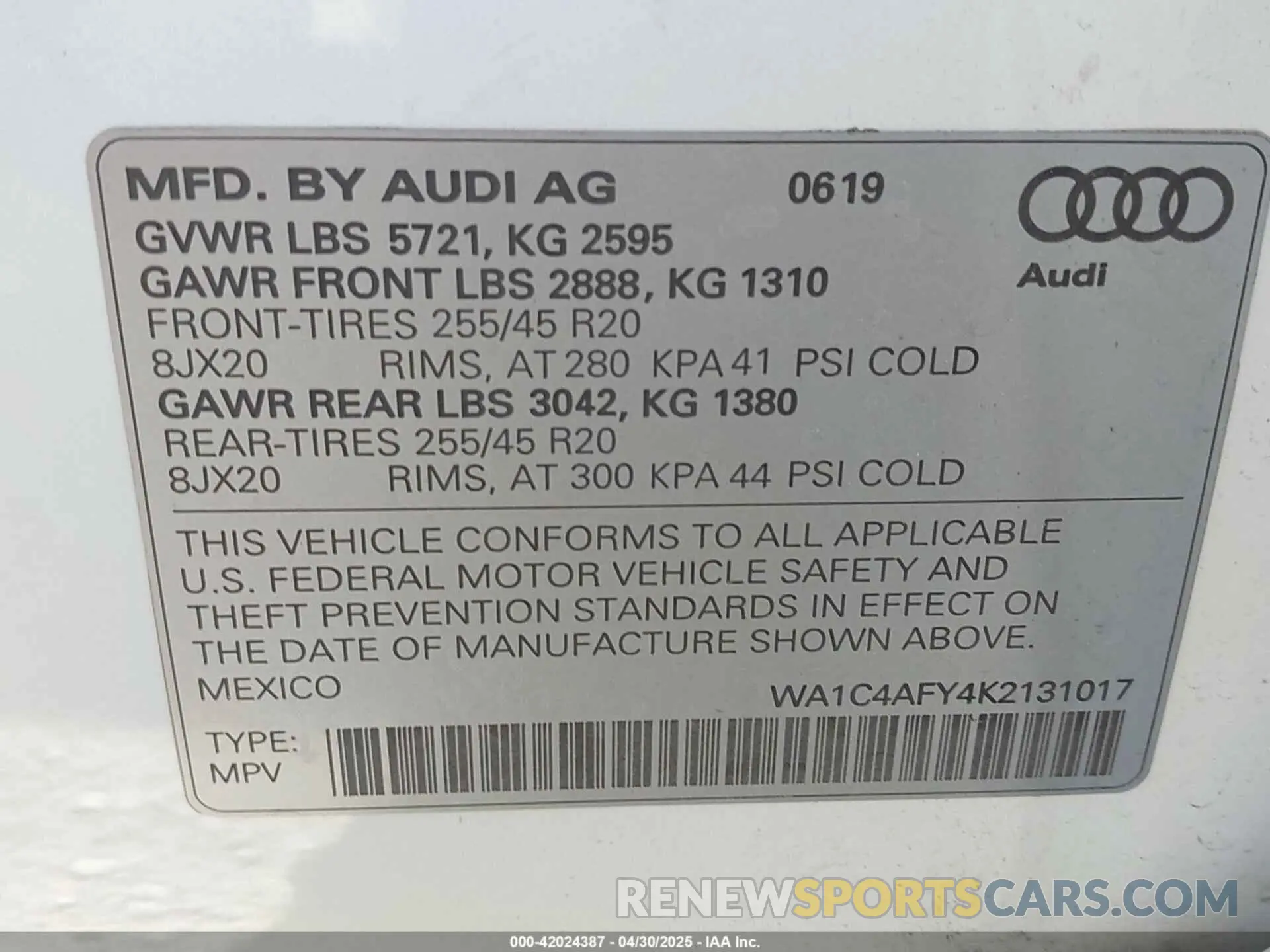 9 fotografías del automóvil dañado WA1C4AFY4K2131017 AUDI SQ5 2019