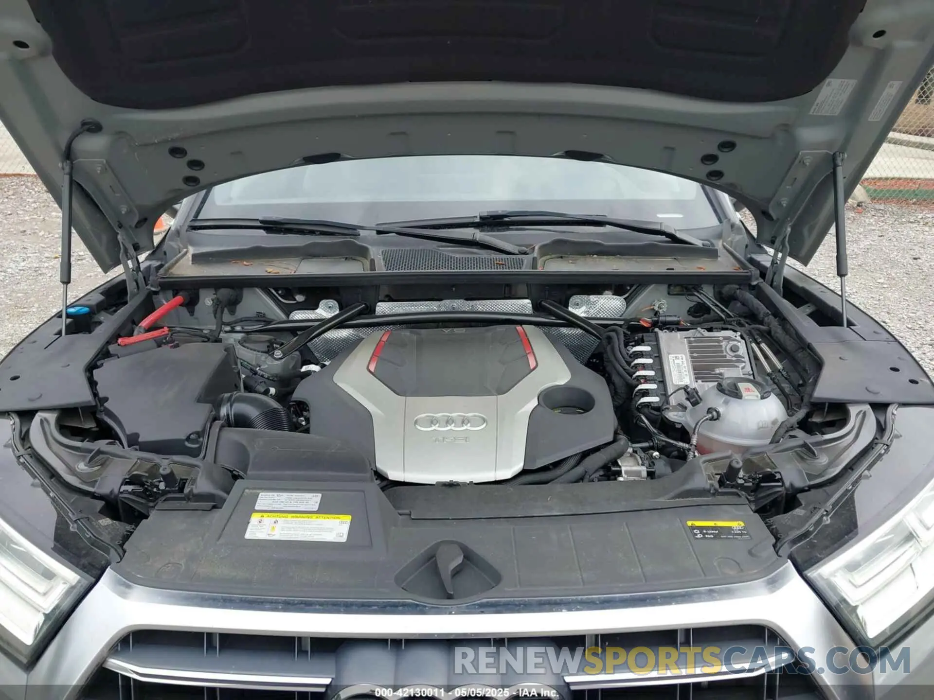 10 fotografías del automóvil dañado WA1C4AFY8K2012905 AUDI SQ5 2019