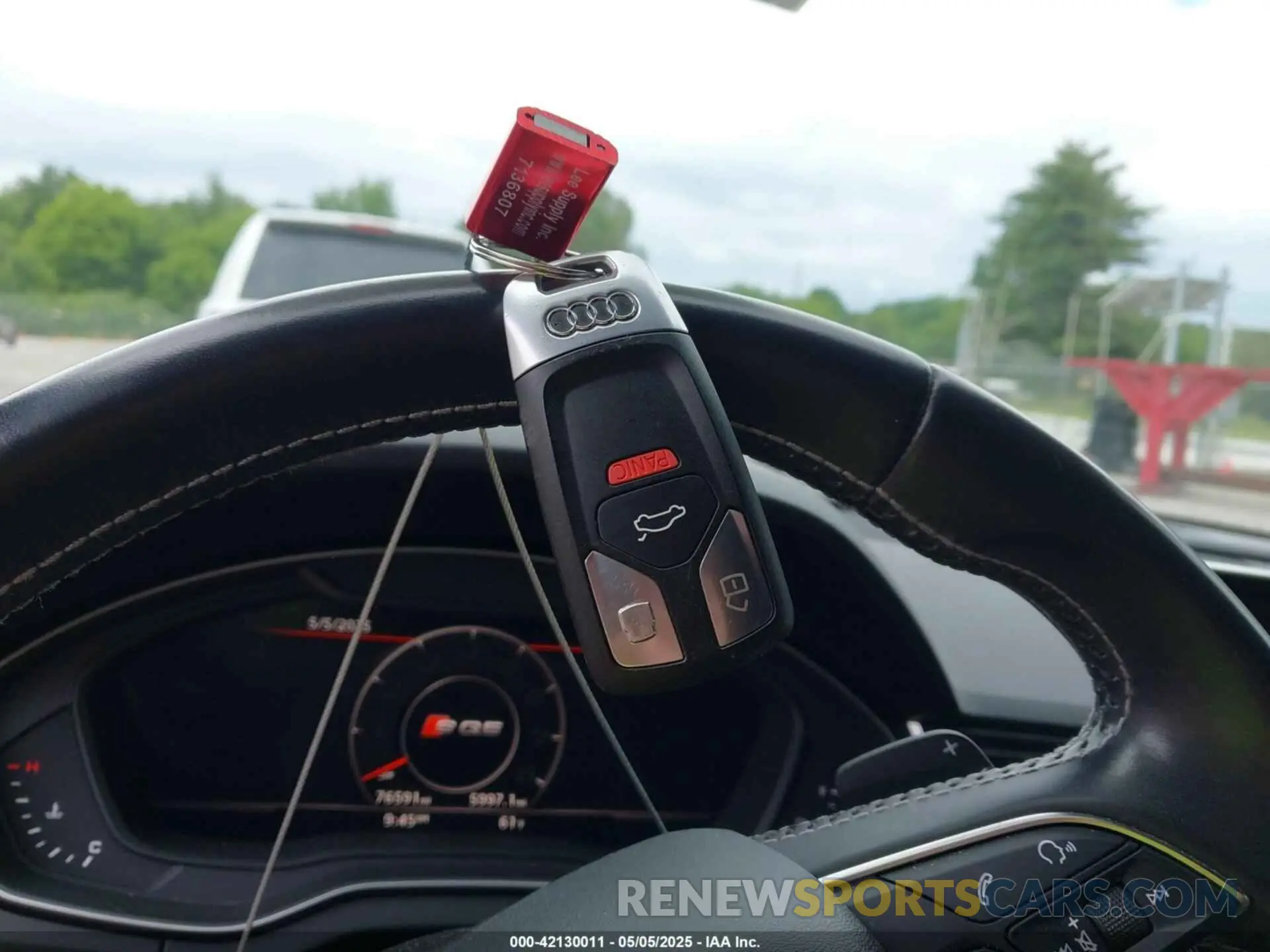 11 fotografías del automóvil dañado WA1C4AFY8K2012905 AUDI SQ5 2019