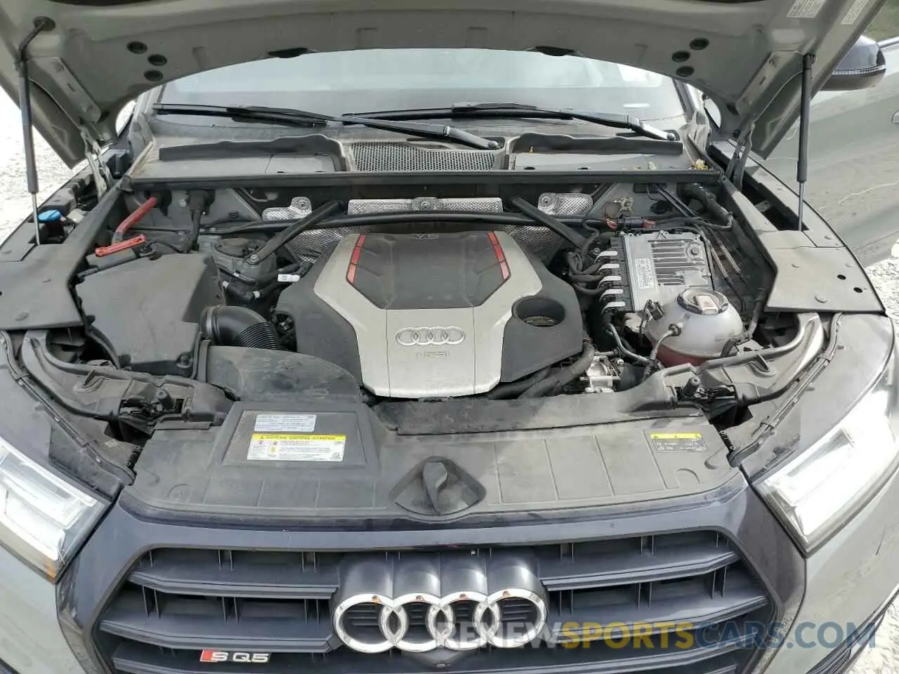 12 fotografías del automóvil dañado WA1C4AFY8K2059500 AUDI SQ5 2019