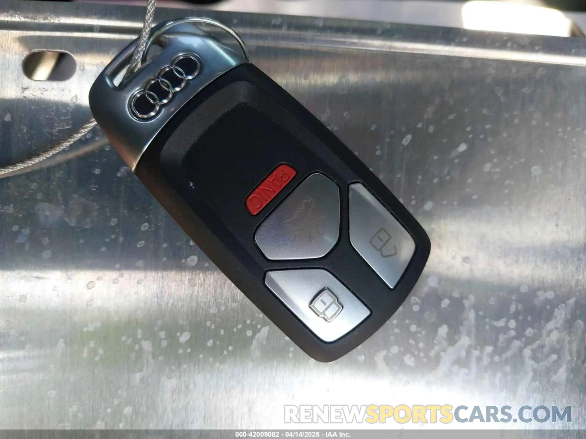 11 fotografías del automóvil dañado WA1B4AFY0L2059116 AUDI SQ5 2020