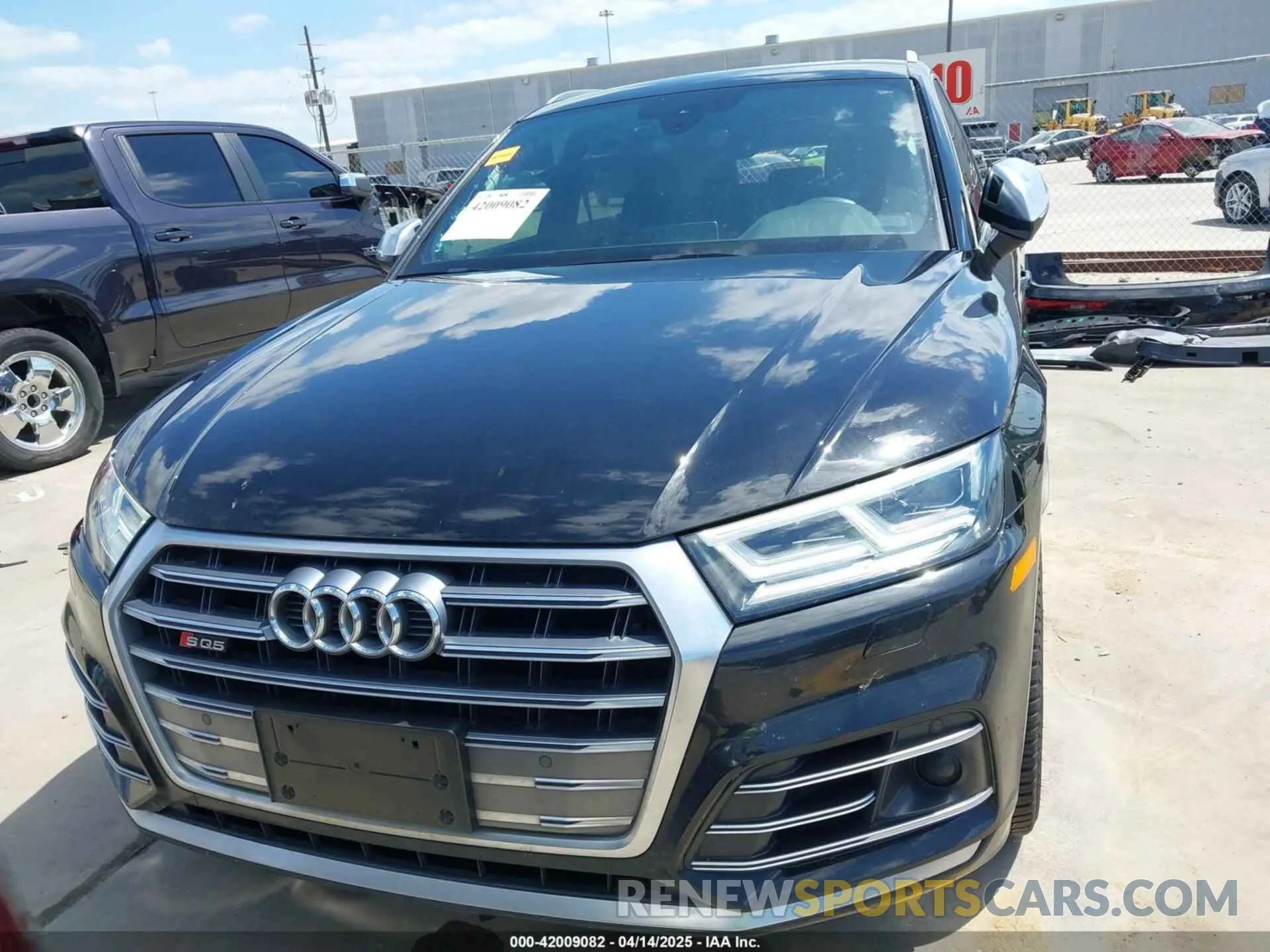 13 fotografías del automóvil dañado WA1B4AFY0L2059116 AUDI SQ5 2020