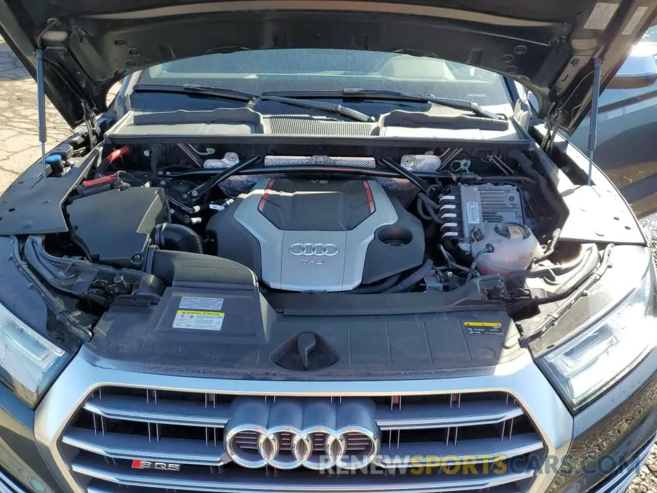 12 fotografías del automóvil dañado WA1B4AFY0L2123400 AUDI SQ5 2020