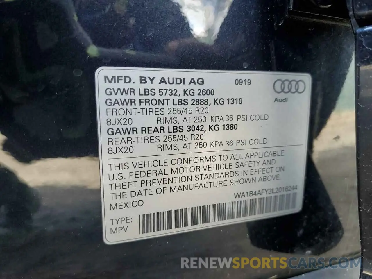 15 fotografías del automóvil dañado WA1B4AFY3L2016244 AUDI SQ5 2020