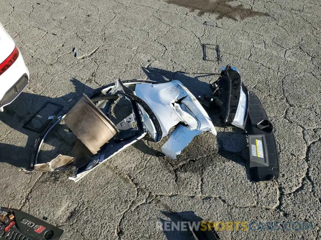 13 fotografías del automóvil dañado WA1B4AFY4L2062231 AUDI SQ5 2020